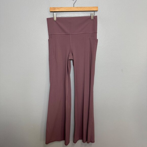 ATHLETA salutation stash flare pant size L - Picture 2 of 6